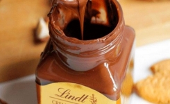 Lindt fait de l'ombre à Nutella avec sa nouvelle pâte à tartiner noisette  !