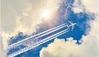  Pourquoi les avions laissent-ils des traînées blanches dans le ciel ?