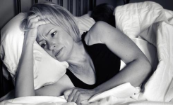 - Une étude montre que les parents plus âgés perdent toujours le sommeil à s'inquiéter au sujet de leurs enfants adultes