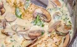 Recette santé : Poulet aux champignons avec une sauce crémeuse à l’ail et au parmesan